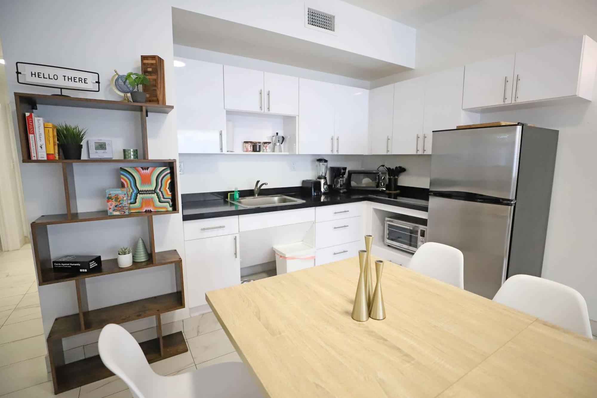 3 Bedroom 3 Bathroom Miami Beach Apartment With Free Parking Экстерьер фото